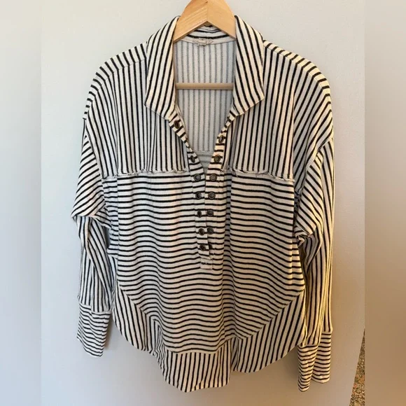 Pilcro Spliced Henley Top, ivory/black stripe, size medium - Picture 4 of 6